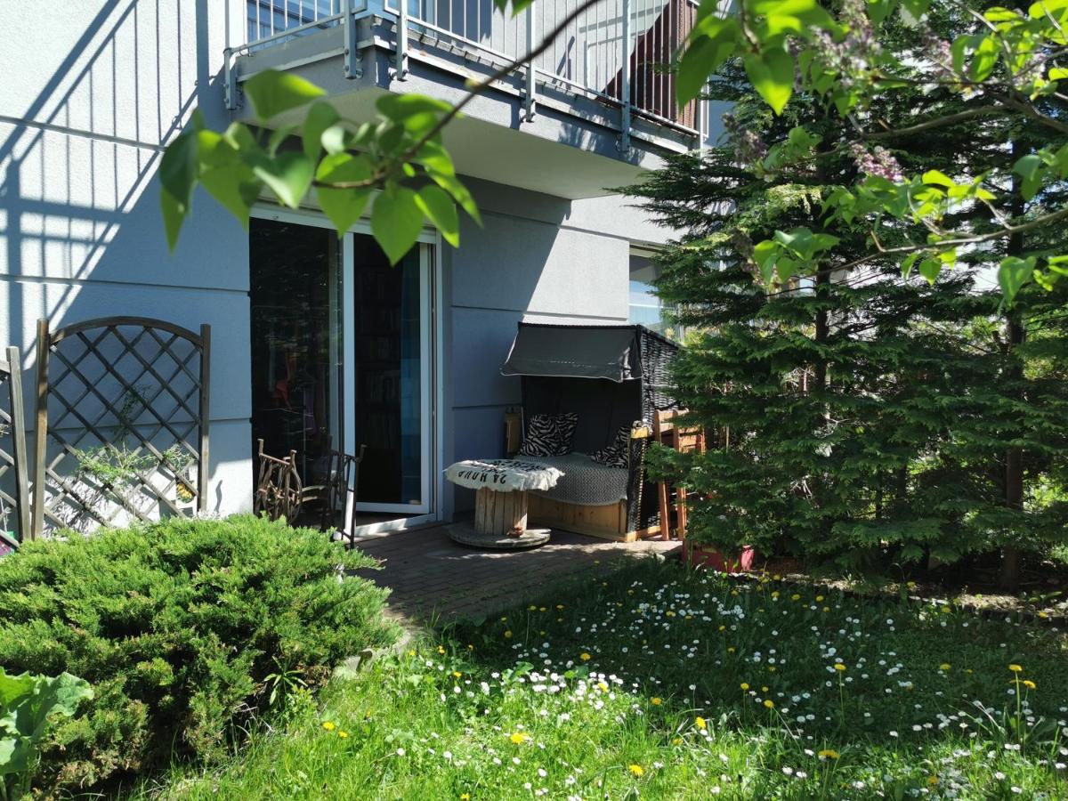 Przytulna Kawalerka Z Ogrodem Apartment Gdansk Ngoại thất bức ảnh