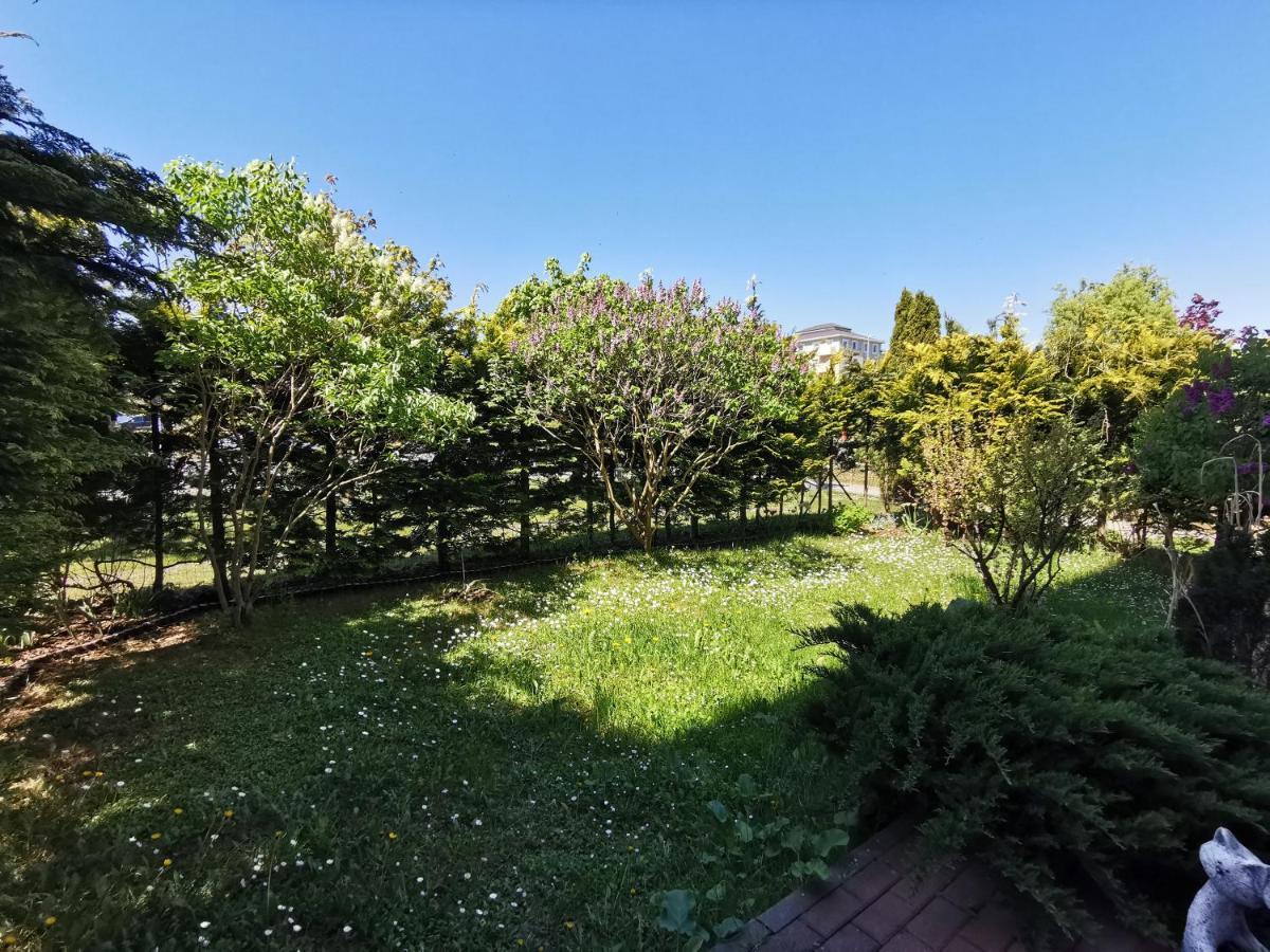 Przytulna Kawalerka Z Ogrodem Apartment Gdansk Ngoại thất bức ảnh